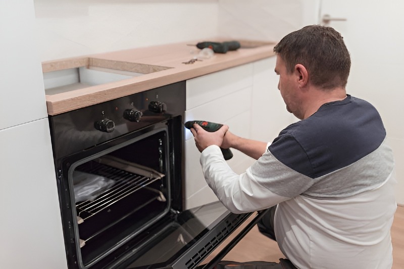 Oven & Stove repair in Riverside